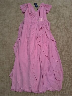 Flowing Pink V-Neck Maxi Dress with Ruffle Skirt
